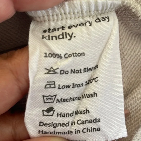 🇨🇦 Kindly coordinates pullover 4T - Picture 5 of 5